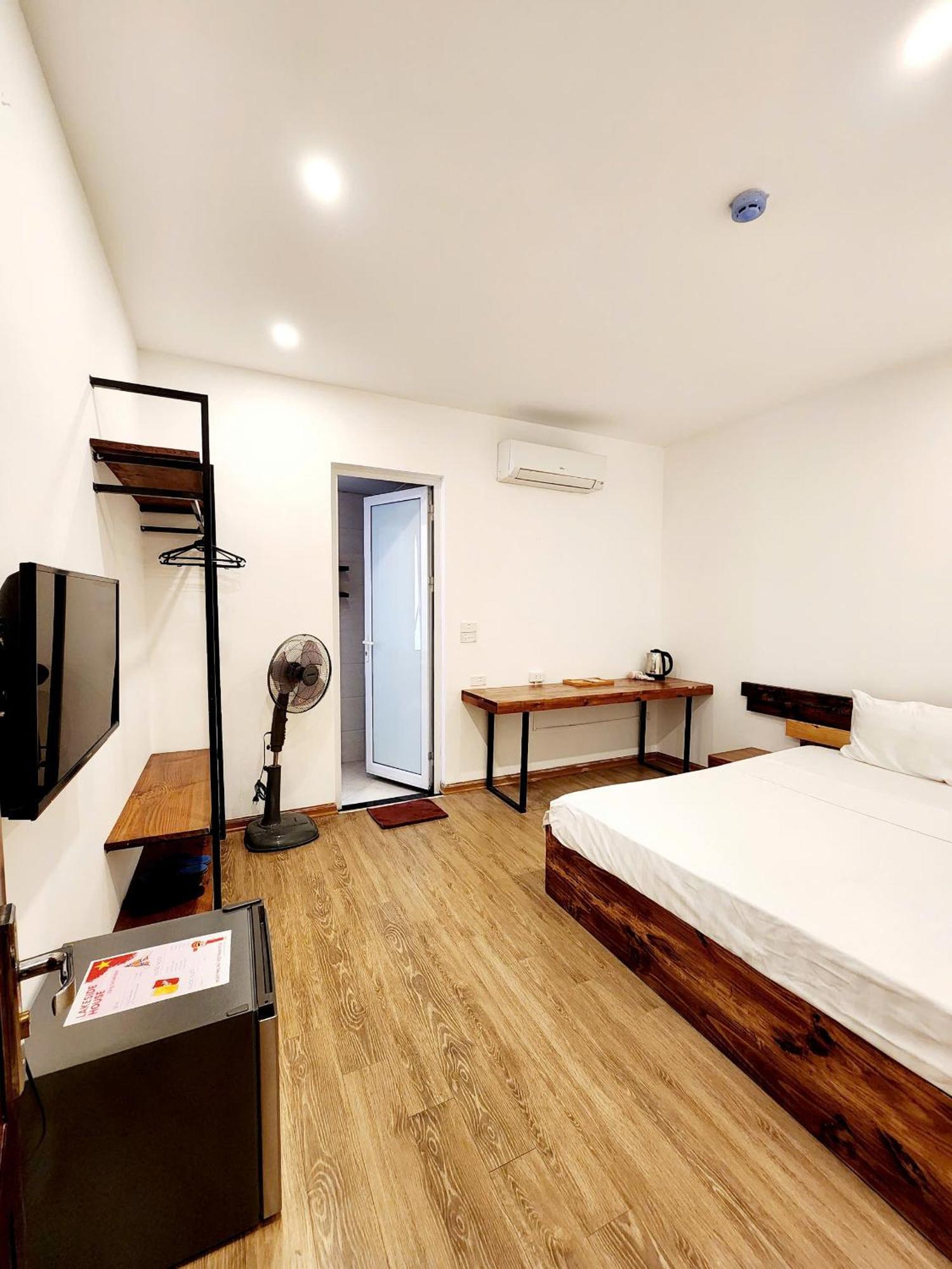 Lakeside House Hanoi Exterior foto